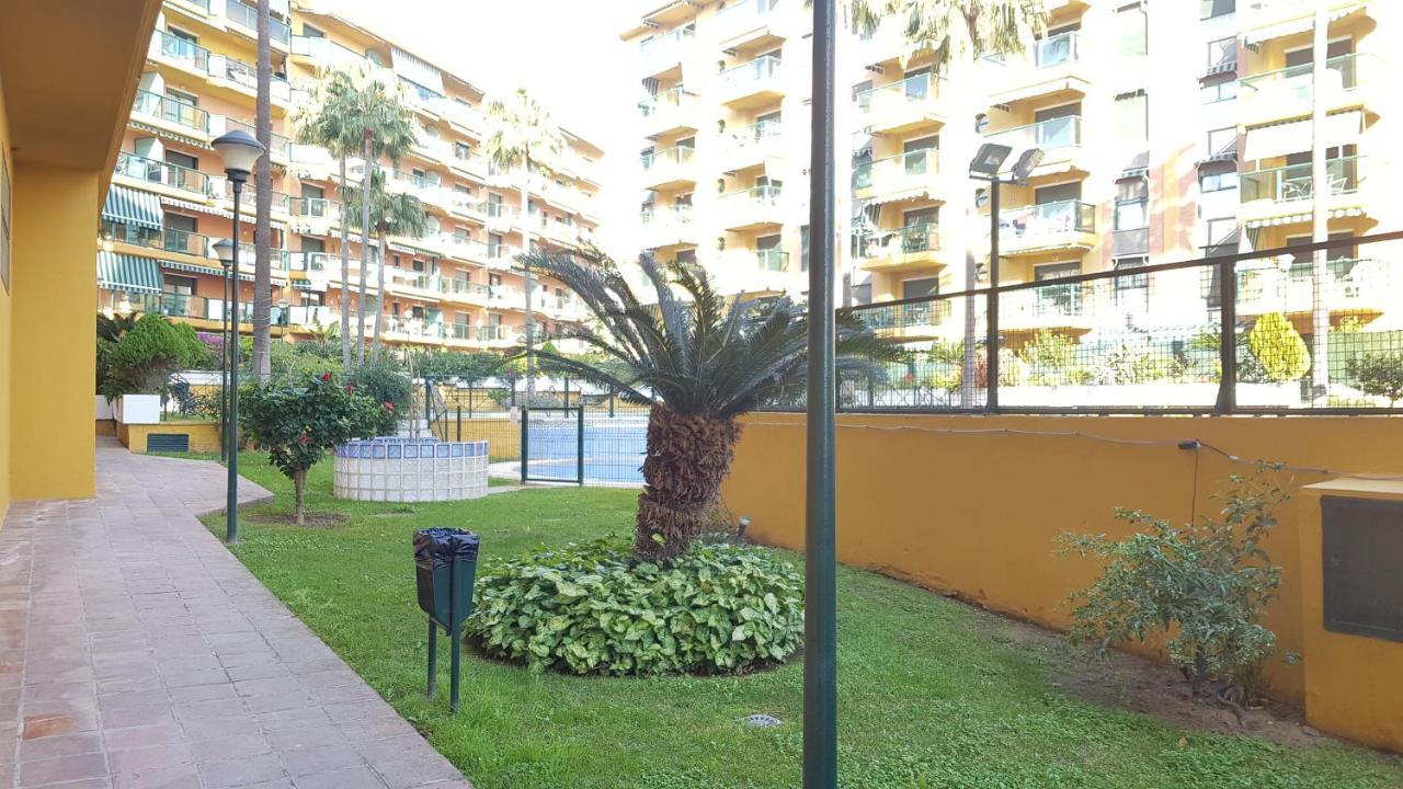 Impresionante Primera Linea De Playa, Bajondillo Beach Torremolinos Luaran gambar