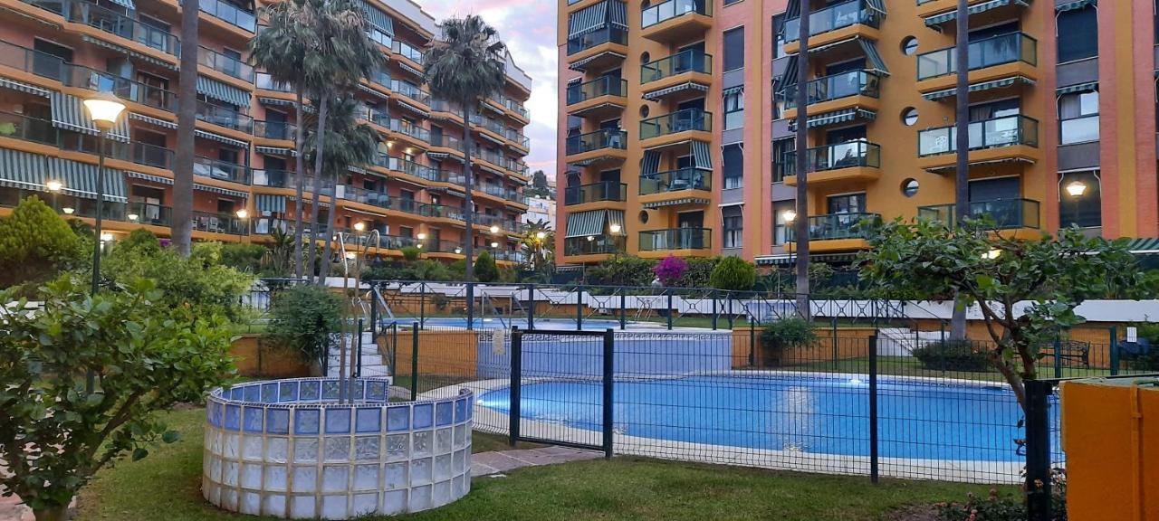 Impresionante Primera Linea De Playa, Bajondillo Beach Torremolinos Luaran gambar