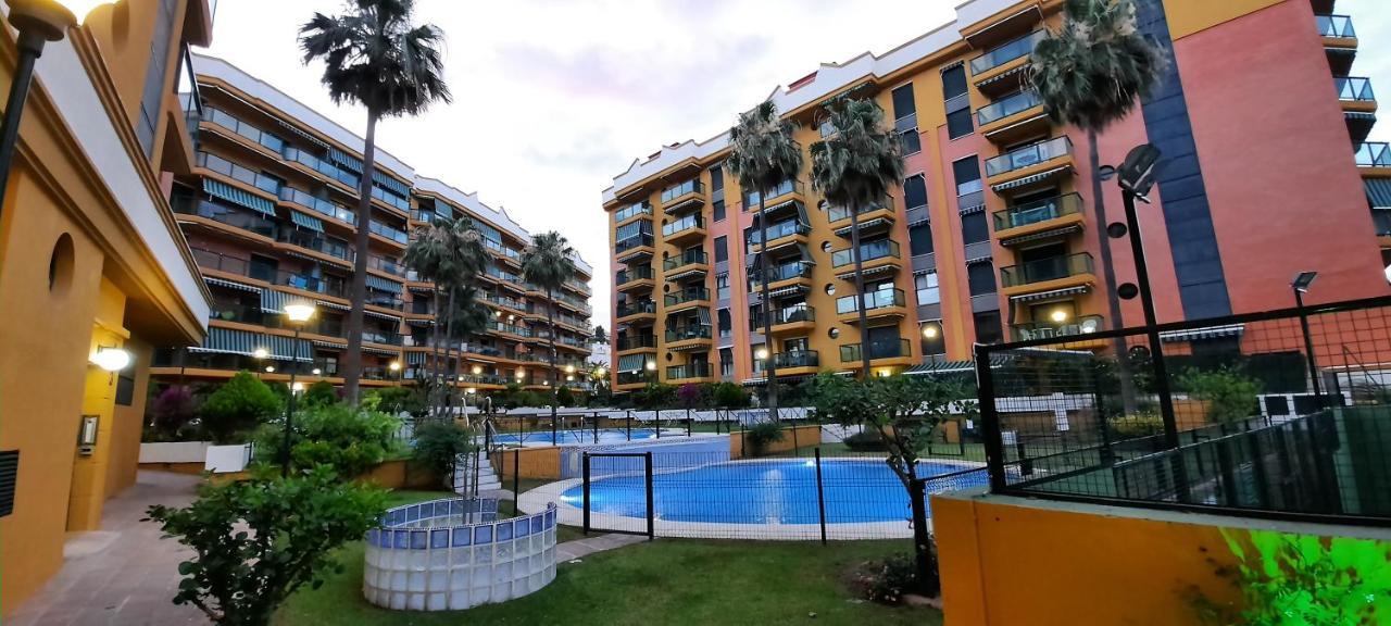 Impresionante Primera Linea De Playa, Bajondillo Beach Torremolinos Luaran gambar
