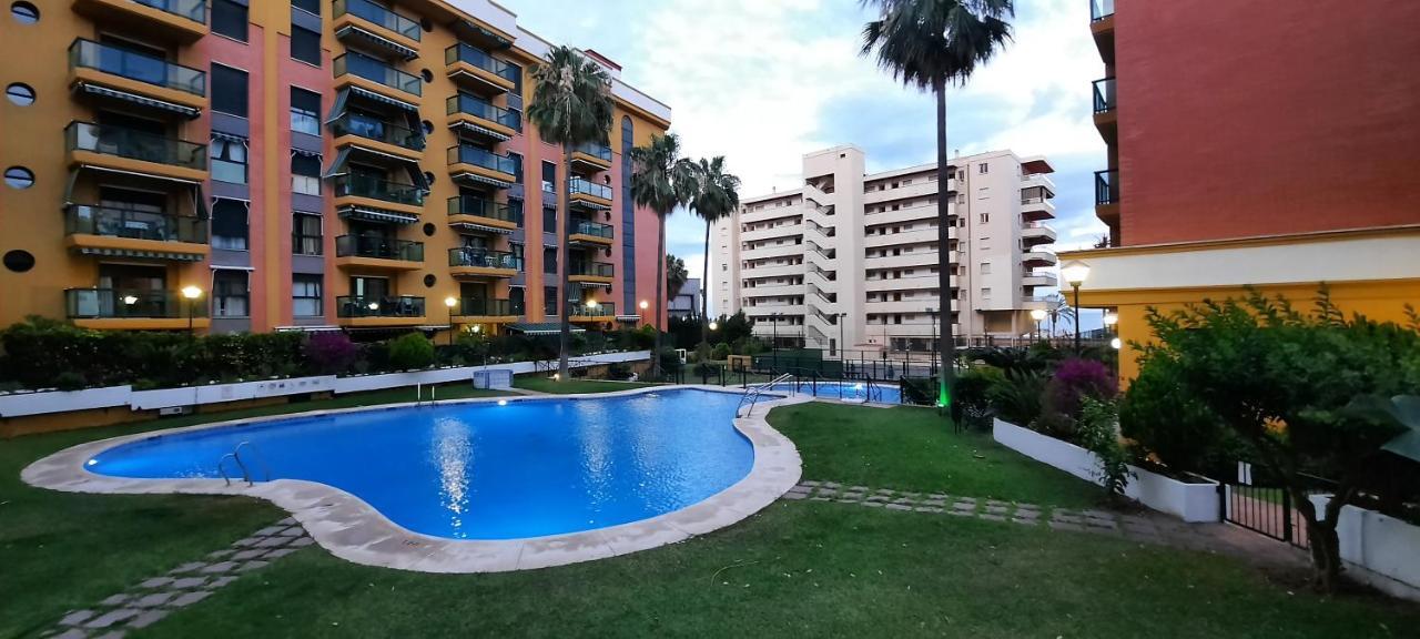 Impresionante Primera Linea De Playa, Bajondillo Beach Torremolinos Luaran gambar